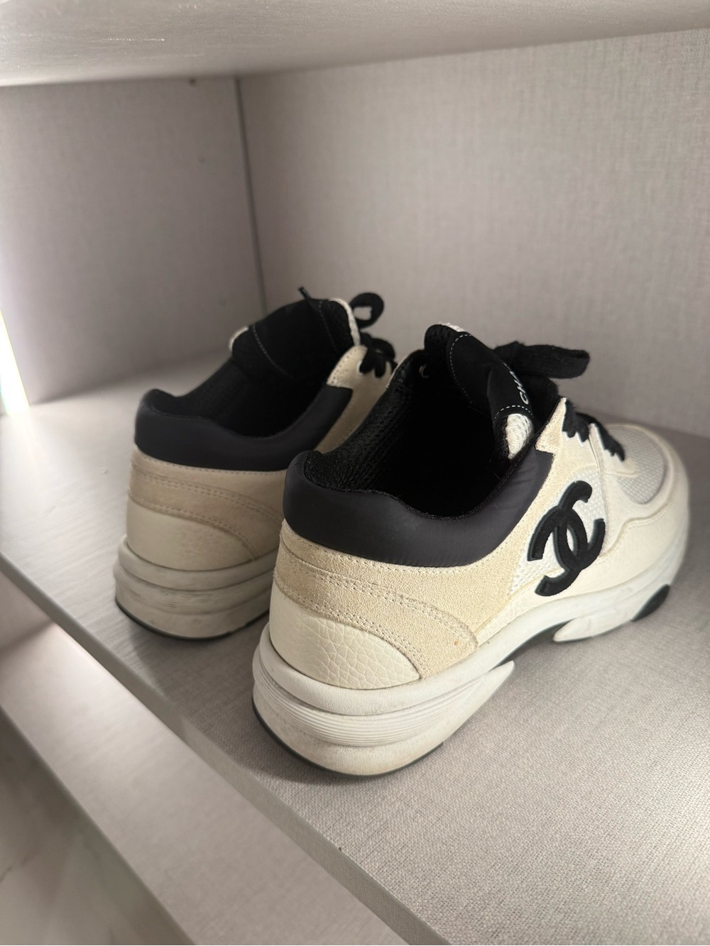 CHANEL Sneakers
